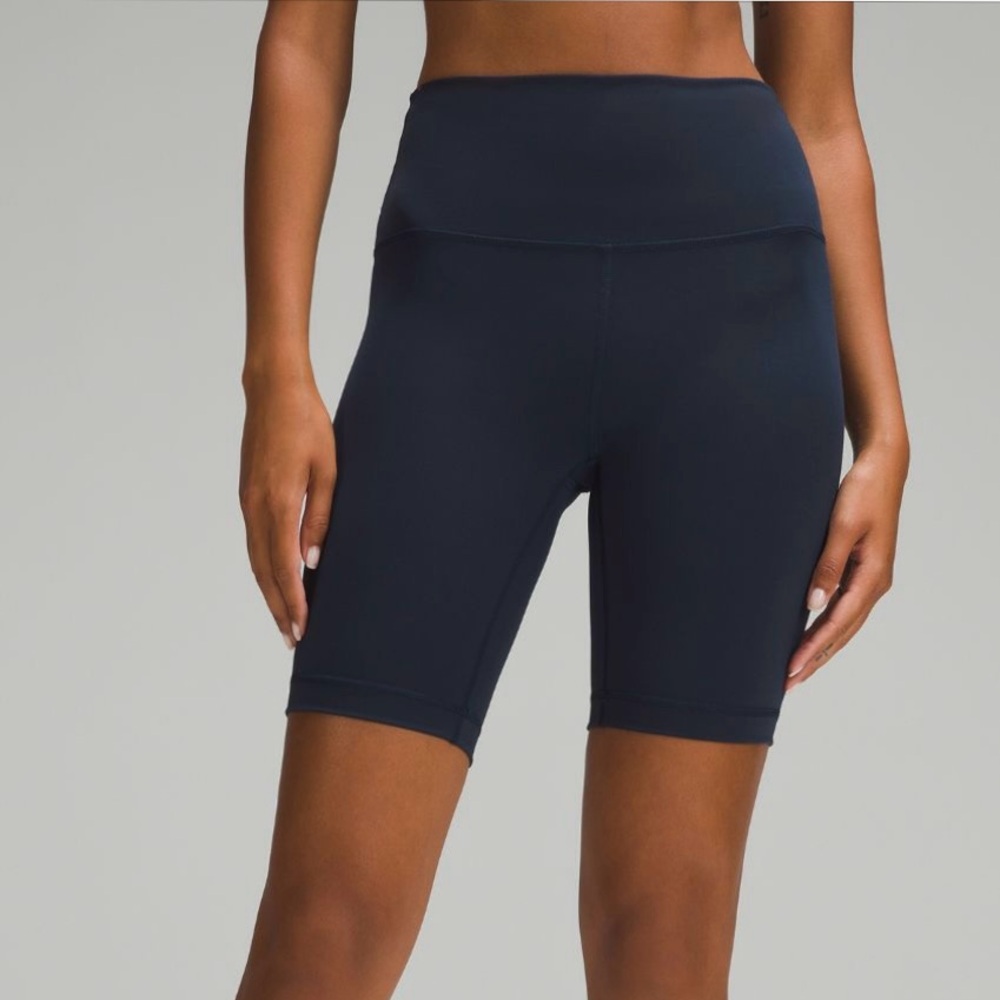 Lululemon Wunder High Rise Train 8” black shorts - Picture 3 of 6